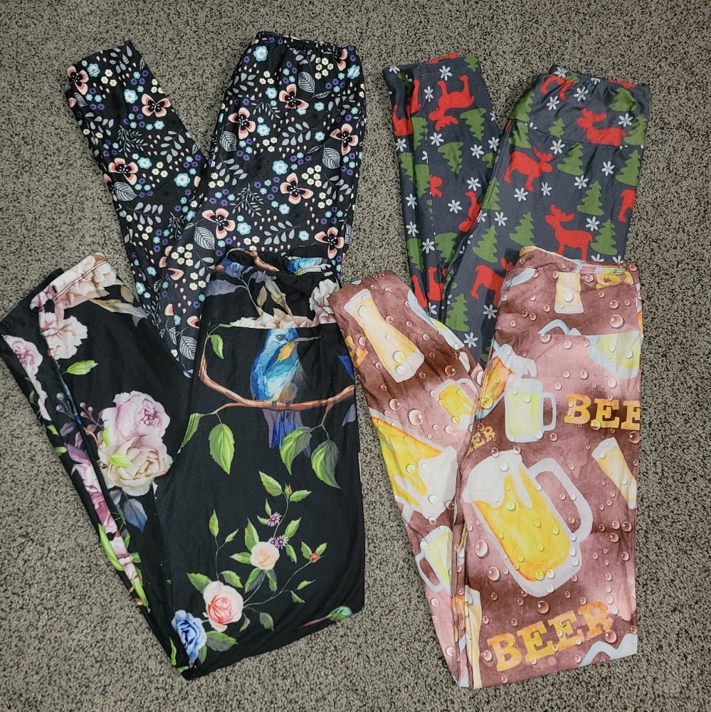 Floral and Festive Women's Leggings Set